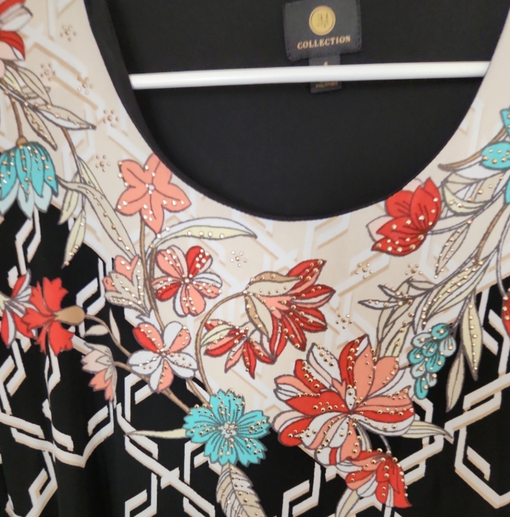 JM Collection Printed Tunic With Rhinestones - Picture 3 of 8